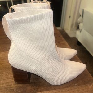 MARSHALL’S WHITE BOOTS